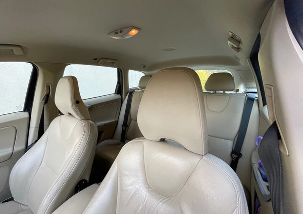 Volvo XC 60 cena 45900 przebieg: 295000, rok produkcji 2012 z Kraków małe 56